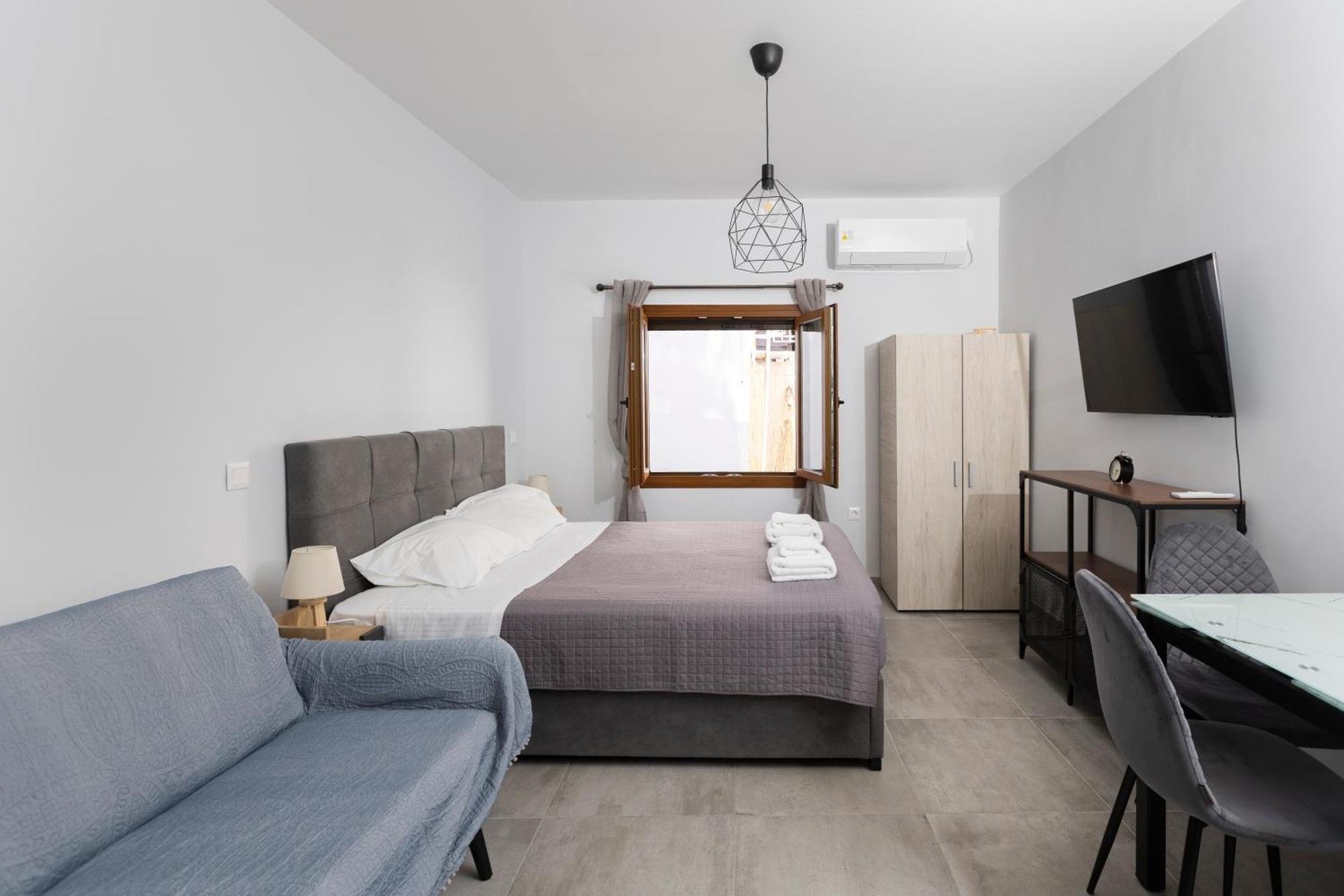 Utopia Suites 3 Aegina Exterior photo